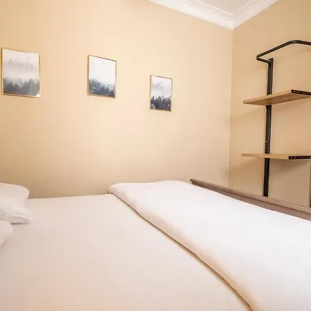شقة 3-bedroom 2-bathroom Ground Floor اسطنبول